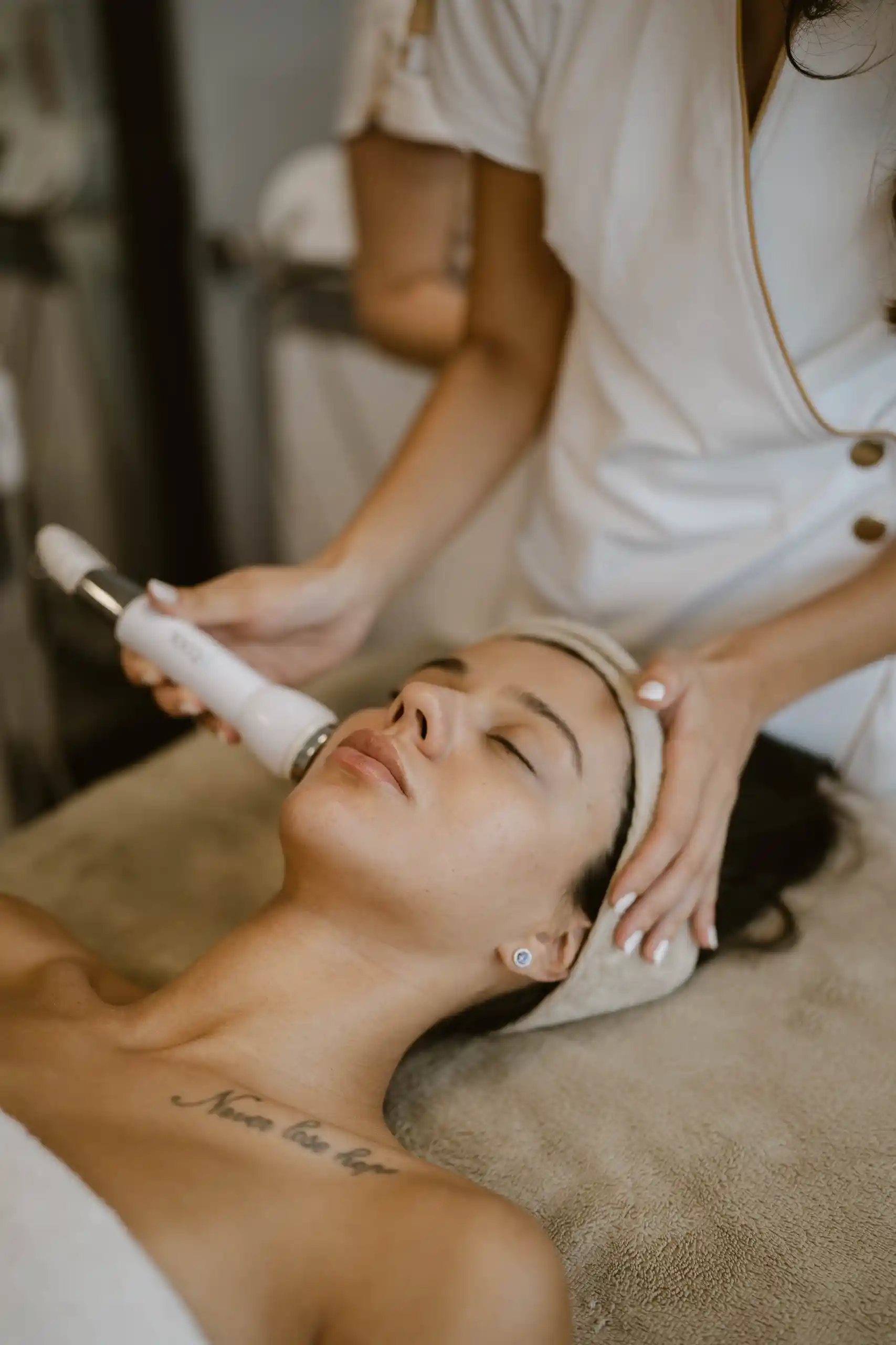 The Freeze Glowlift face treatment
